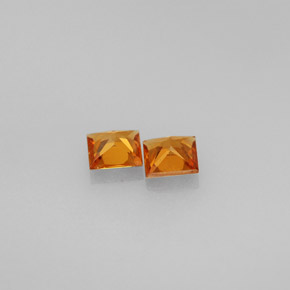 Hessonite Garnet Gemstone in 4 x 4 mm (calibrated) Size for Sale, Hessonite Garnet Stone in Mandarin Orange Color