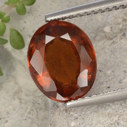 Fire Orange Granato essonite Gem - 2.8ct Ovale sfaccettato (ID: 496425)