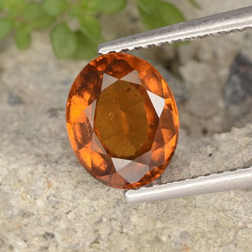Naranja oscuro Granate Hesonita Gema - 2.4ct Forma ovalada (ID: 497051)