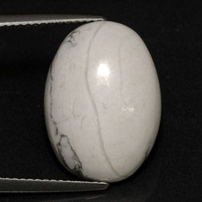 9.46 ct White Howlite Stone, Natural Howlite in Oval Cabochon Shape for Sale