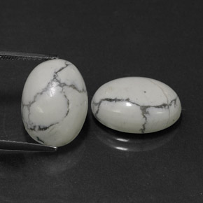 10.93 ct White Howlite Gemstone, Howlite Gem in Oval Cabochon Shape for Sale.