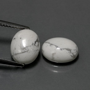 5.38 ct White Howlite Gemstone, Howlite Gem in Oval Cabochon Shape for Sale.