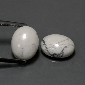5.21 ct White Howlite Gemstone, Howlite Gem in Oval Cabochon Shape for Sale.