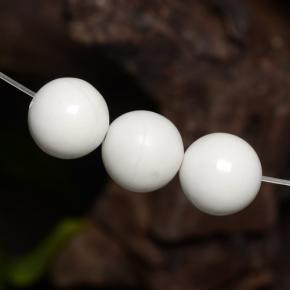 Howlite Gemstones in 8.4 mm Size for Sale, Howlite Stones in Greyish White Color