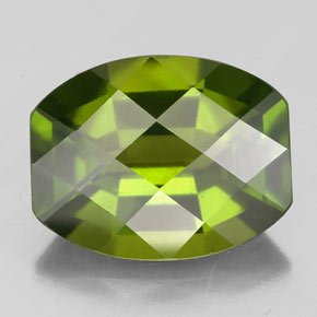 4.70 ct Green Idocrase Gemstone, Idocrase Gem in Cushion Checkerboard Shape for Sale.
