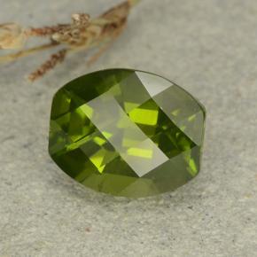 2.60 ct Green Idocrase Stone, Natural Idocrase in Barrel Checkerboard Shape for Sale