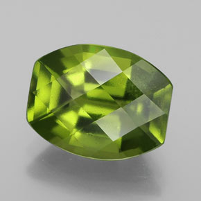 3.08 ct Green Idocrase Stone, Natural Idocrase in Barrel Checkerboard Shape for Sale