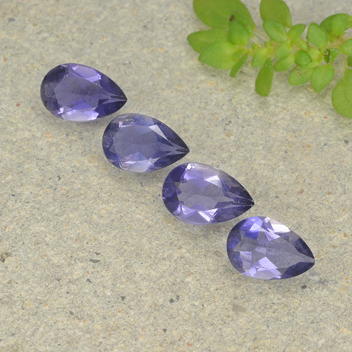 Púrpura oscuro Iolita Gema - 0.3ct Corte en forma de pera (ID: 498015)