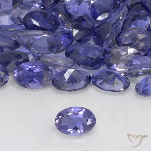 Iolite ovale de 0,77 ct, 6,1 x 4,2 mm de Madagascar, Photo A
