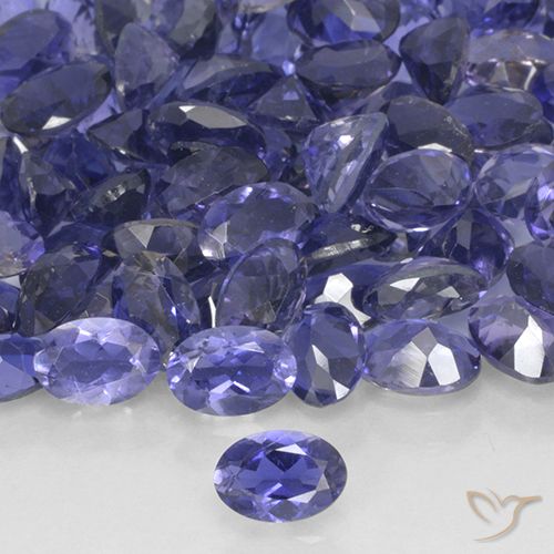 Iolite Bleu Ovale 6 x 4,1mm - Poids moyen 0,4 ct chaque, Apatite 6 x 4,1mm vente par pièce, couleur : Bleu argenté, pureté : VS, pierre gemme naturelle Non traité, dureté de Mohs 7 à 7.5 convient aux bijoux de tous les jours, pierre de sagesse, Photo A