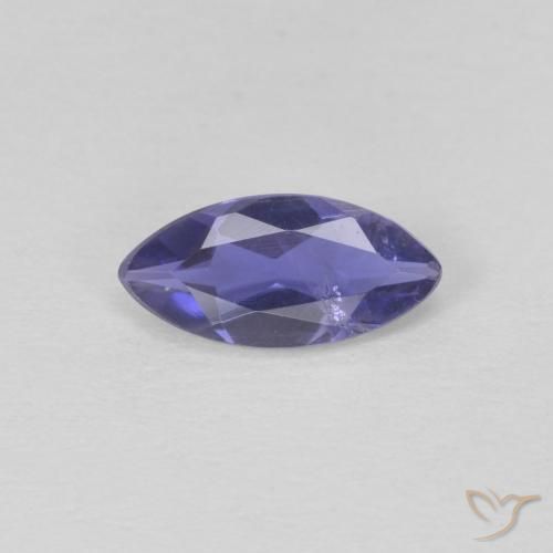 0,4 ct Iolith im Marquiseschliff, 7,9 x 3,8 mm aus Madagaskar, Photo A