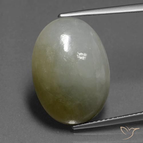 13.85 ct Green Jadeite, 19.2 x 13.9 mm Oval Cut From Myanmar, Photo A
