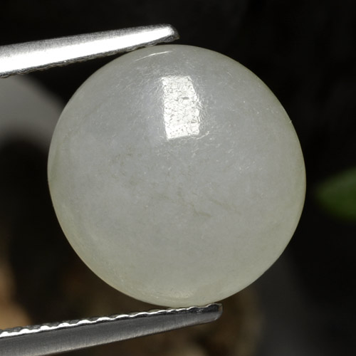 Medium Green Jadeite Gem - 5.3ct Round Cabochon (ID: 471150)
