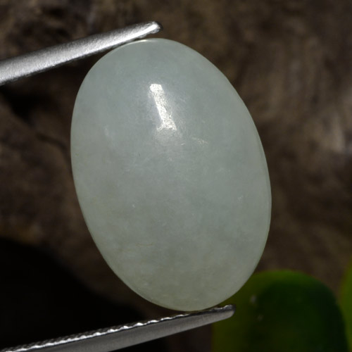 Medium Green Jadeite Gem - 10.8ct Oval Cabochon (ID: 474426)