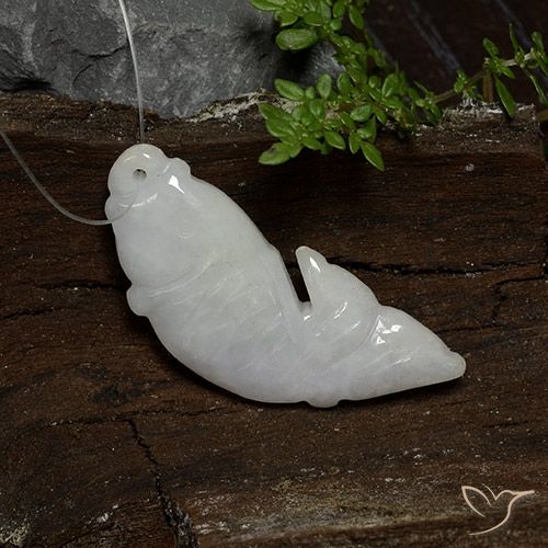 Blanco grisáceo Jadeíta Gema - 25.5ct Pez tallado con agujero (ID: 484851)