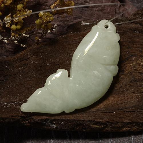 32.72 ct Green Jadeite Stone, Natural Jadeite in Carved Fish with Hole Shape for Sale