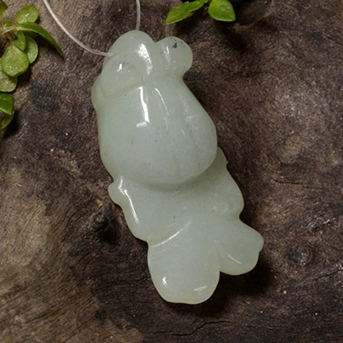 Grayish Green Jadeite Gem - 28ct Carved Fish with Hole (ID: 494380)