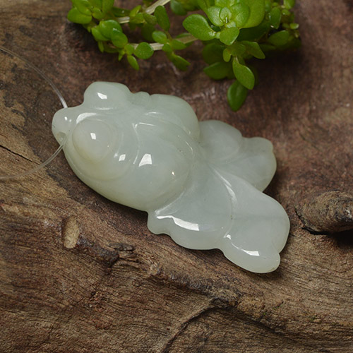 Grayish Green Jadeite Gem - 26.7ct Carved Fish with Hole (ID: 494849)