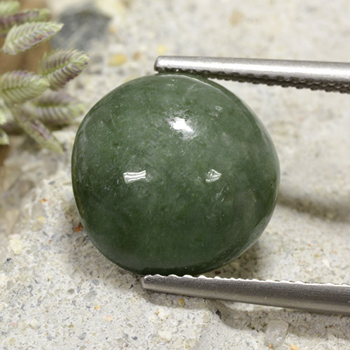 Jadeíta Verde Circular de 12,2mm de Myanmar, peso de 7.25 ct, piedra preciosa natural No tratado en Opaco Clarity, Jadeíta Cabujón Redondo de 1 pieza - Color: Verde terroso, dureza Mohs de 6 - 6.5, Photo A
