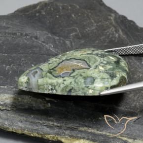Jasper Gemstone in 33.1 x 28.1 mm Size for Sale, Jasper Stone in Multicolor Color