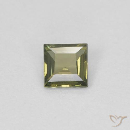 3,4 x 3,4mm Cornerupina verde Taglio quadrato dallo Sri Lanka, peso di 0,2 ct, pietra preziosa naturale non trattati in purezza VVS, Cornerupina 1pz - il colore è Caldo bosco verde, durezza Mohs di 6,5 - 7 adatto per gioielli da indossare ogni giorno, Photo A