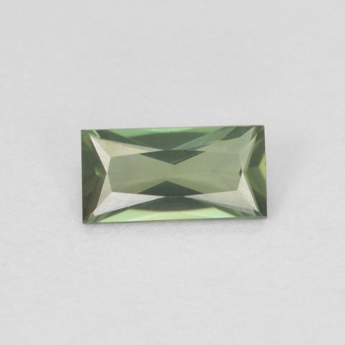 5,6 x 2,8mm baguetteschliff grüner Kornerupin aus Sri Lanka, Gewicht von 0,28 ct, natürlicher Edelstein in VVS Reinheit, 1 Stück baguetteschliff Kornerupin - Farbe: Mittelgrün, Mohs-Härte von 6,5 - 7 Geeignet für den täglichen Gebrauch im Schmuck, Photo A