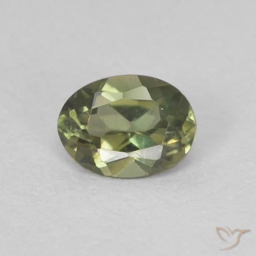 4,5 x 3,4mm Cornerupina verde Ovale sfaccettato dallo Sri Lanka, peso di 0,24 ct, pietra preziosa naturale non trattati in purezza VVS, Cornerupina 1pz - il colore è Verde giallastro, durezza Mohs di 6,5 - 7 adatto per gioielli da indossare ogni giorno, Photo A