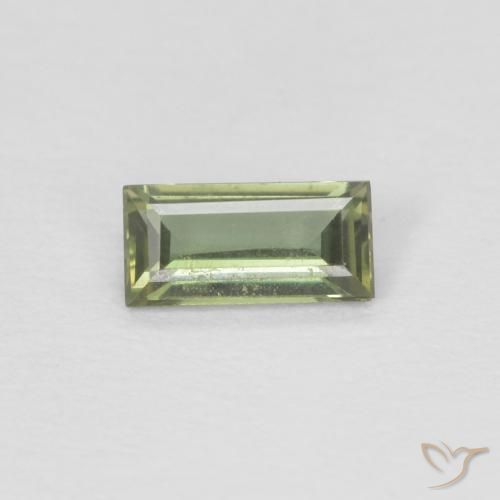 5,2 x 2,6mm Cornerupina verde Baguette sfaccettata dallo Sri Lanka, peso di 0,24 ct, pietra preziosa naturale non trattati in purezza VVS, Cornerupina 1pz - il colore è Verde chiaro medio, durezza Mohs di 6,5 - 7 adatto per gioielli da indossare ogni giorno, Photo A