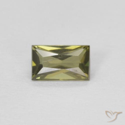 4,9 x 3mm grüner Kornerupin im Baguette / Scheren Schliff aus Sri Lanka, Gewicht 0,32 ct, Garantiert echter Edelstein in VVS Reinheit, 1 Stück Kornerupin - die Farbe ist Bräunlich-grün, Mohs-Härte von 6,5 - 7 Geeignet für den täglichen Gebrauch im Schmuck, Photo A