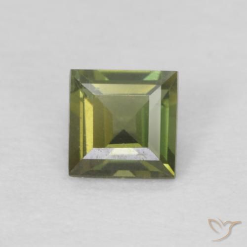 3,2 x 3,2mm Cornerupina verde Taglio quadrato dallo Sri Lanka, peso di 0,18 ct, pietra preziosa naturale non trattati in purezza VS, Cornerupina 1pz - il colore è Verde scuro, durezza Mohs di 6,5 - 7 adatto per gioielli da indossare ogni giorno, Photo A