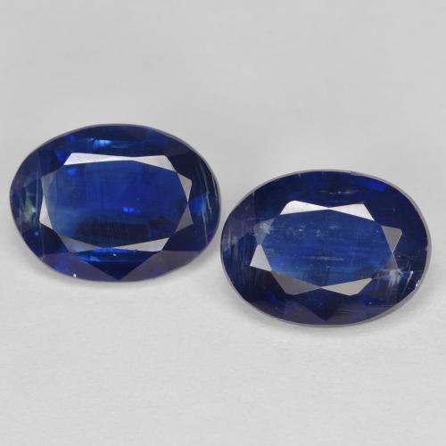 Par a juego de Cianita Azul Forma ovalada de 8,1 x 6,1mm, peso de 3,07 ct en total / promedio. 1,54 ct cada uno, par de Cianita a juego en claridad si en color Azul real, piedra preciosa natural No tratado, dureza Mohs 6 - 7, Photo A
