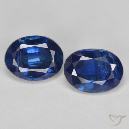 2 pezzi Cianite blu Ovale abbinato di dimensioni 8 x 6,1mm, peso 3,24 ct totali / media. 1,62 ct ciascuno, giallo in purezza SI, gemma naturale non trattati, durezza Mohs 6 - 7 , Photo A