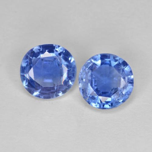 Cianita Circular a juego de 2 piezas en tamaño 6,1mm, peso 1,7 ct en total / promedio. 0,85 ct cada uno, Azul azur intenso en claridad vs-si, piedra preciosa natural No tratado, dureza de Mohs 6 - 7, Photo A
