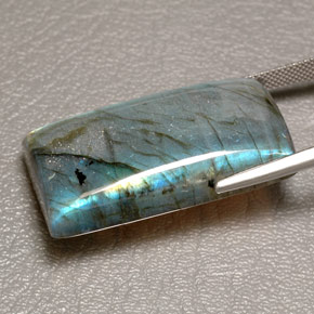 Labradorite Gemstone in 35.2 x 19.5 mm Size for Sale, Labradorite Stone in Multicolor Color