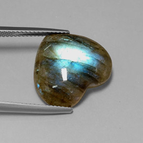 9.11 ct Multicolor Labradorite Stone, Natural Labradorite in Heart Cabochon Shape for Sale