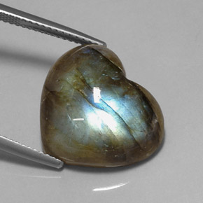 11.96 ct Multicolor Labradorite Gemstone, Labradorite Gem in Heart Cabochon Shape for Sale.