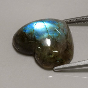 Labradorite Gemstone in 17.8 x 15.5 mm Size for Sale, Labradorite Stone in Multicolor Color