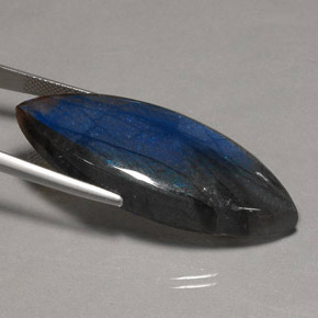 Labradorite Gemstone in 43.6 x 18 mm Size for Sale, Labradorite Stone in Multicolor Color