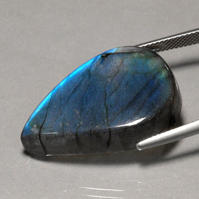 Labradorite Gemstone in 29.1 x 19.6 mm Size for Sale, Labradorite Stone in Multicolor Color