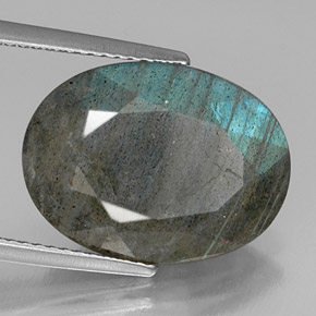 8.85 ct Multicolor Labradorite Stone, Natural Labradorite in Oval Facet Shape for Sale