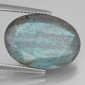 11.44 ct Multicolor Labradorite Gemstone, Labradorite Gem in Oval Facet Shape for Sale.