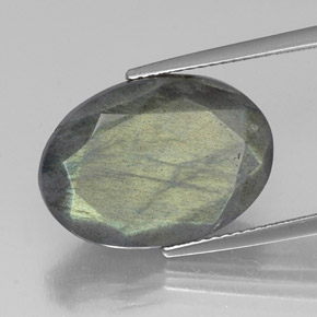 11.14 ct Multicolor Labradorite Gemstone, Labradorite Gem in Oval Facet Shape for Sale.