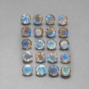 7.63 ct Multicolor Labradorite Gemstone, Labradorite Gem in Round Facet Shape for Sale.