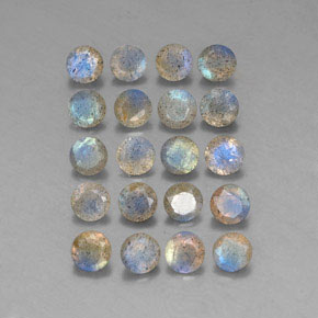 7.85 ct Multicolor Labradorite Gemstone, Labradorite Gem in Round Facet Shape for Sale.