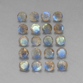 7.83 ct Multicolor Labradorite Gemstone, Labradorite Gem in Round Facet Shape for Sale.
