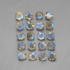 7.65 ct Multicolor Labradorite Gemstone, Labradorite Gem in Round Facet Shape for Sale.