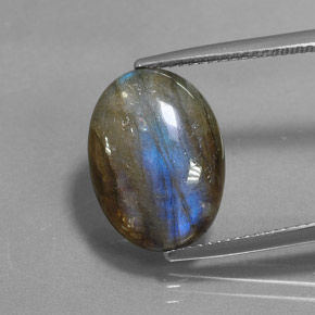 6.83 ct Multicolor Labradorite Gemstone, Labradorite Gem in Oval Cabochon Shape for Sale.
