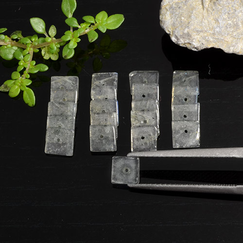 Многоцветный Лабрадорит Камень - 0.3ct Square with Hole (ID: 478972)