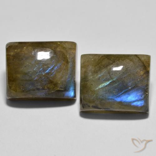 2 pezzi Labradorite taglio baguette abbinati di dimensioni 11 x 9,1mm, peso 12,39 ct totali / media. 6,2 ct ciascuno, Multicolore in purezza Translucent, pietra preziosa naturale non trattati, durezza Mohs 6 - 6,5, Photo A