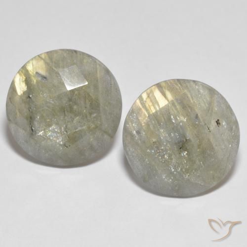 Coppia Labradorite taglio rotondo da 16,2mm abbinati - Peso 17,31 ct totali / media. 8,66 ct ciascuno, colore Multicolore in purezza Translucent, pietra preziosa naturale non trattati, durezza Mohs 6 - 6,5, Photo A